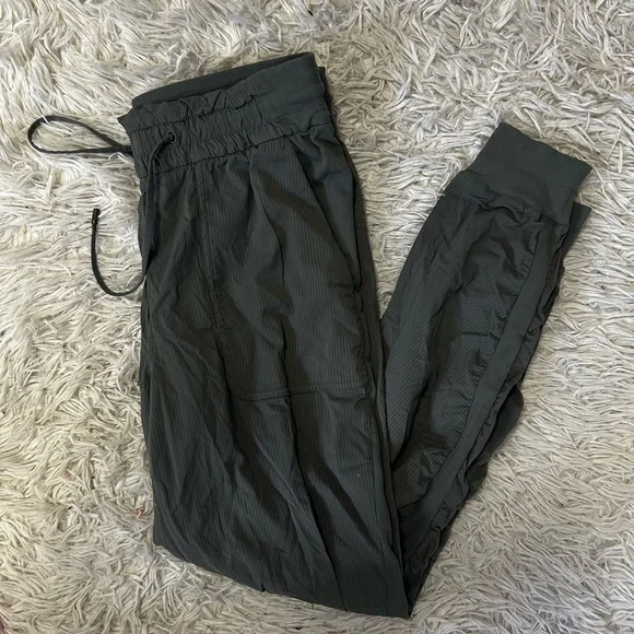 Lululemon Beyond The Studio Jogger - Picture 6 of 10